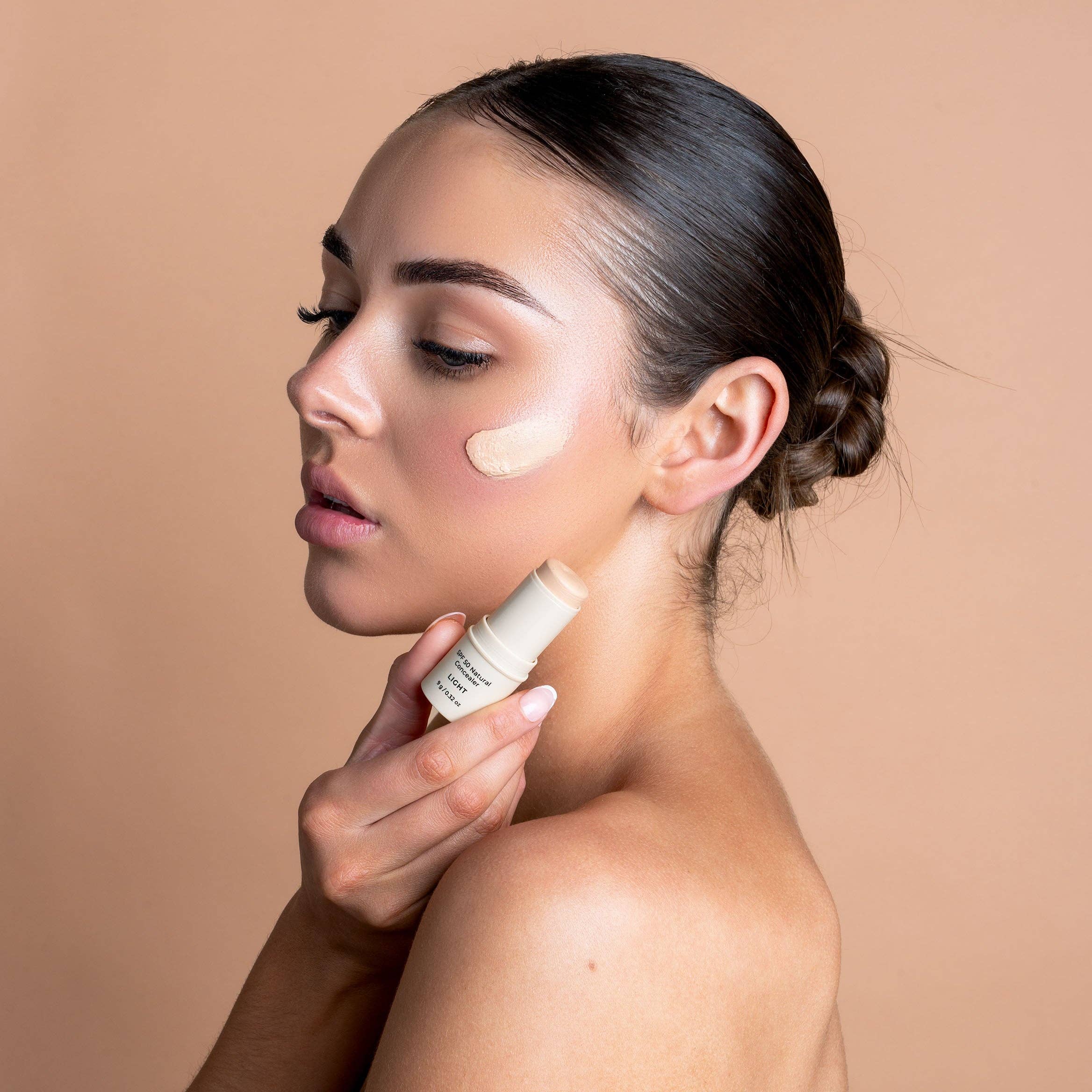 SPF 50 Natural Concealer: Light-Medium