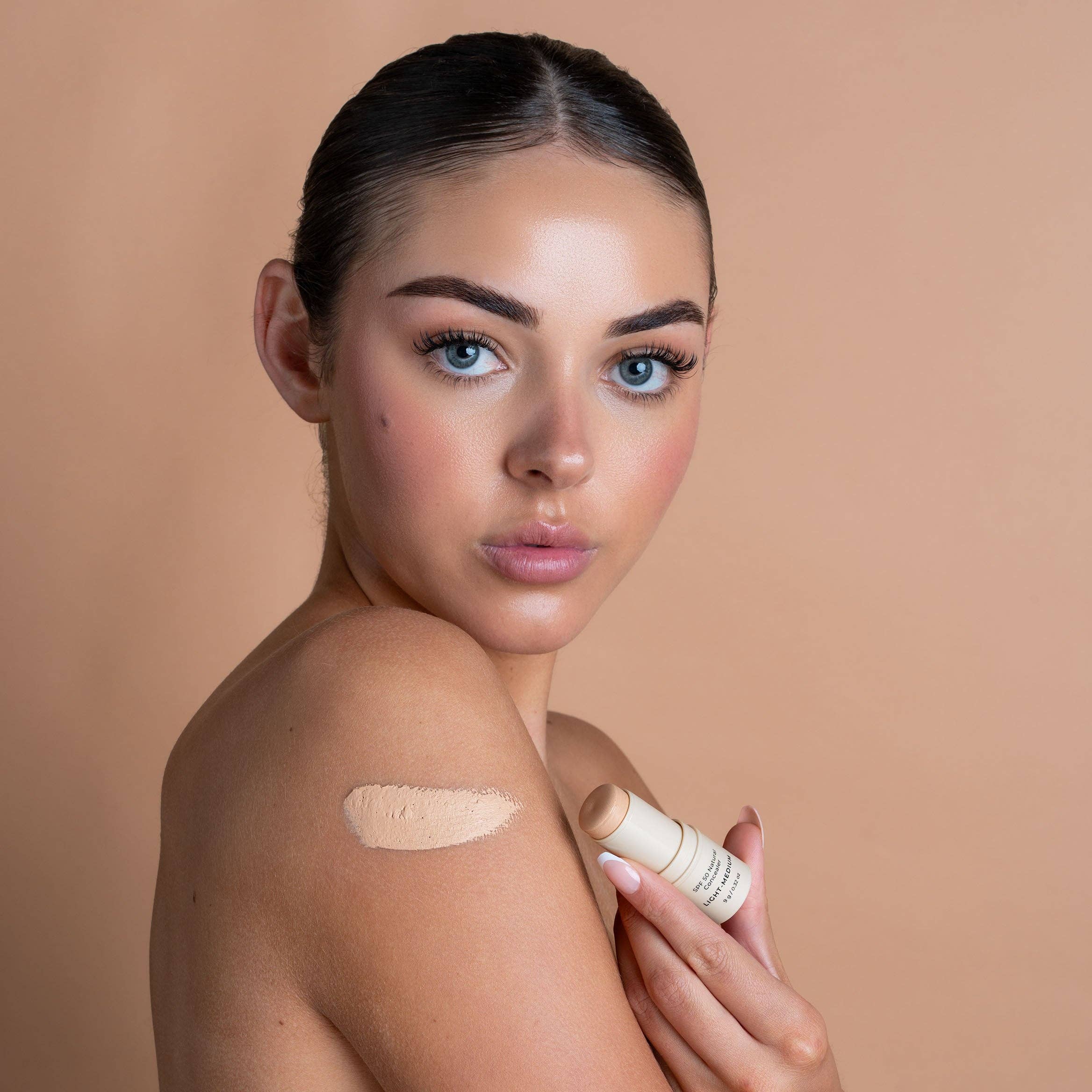 SPF 50 Natural Concealer: Light-Medium
